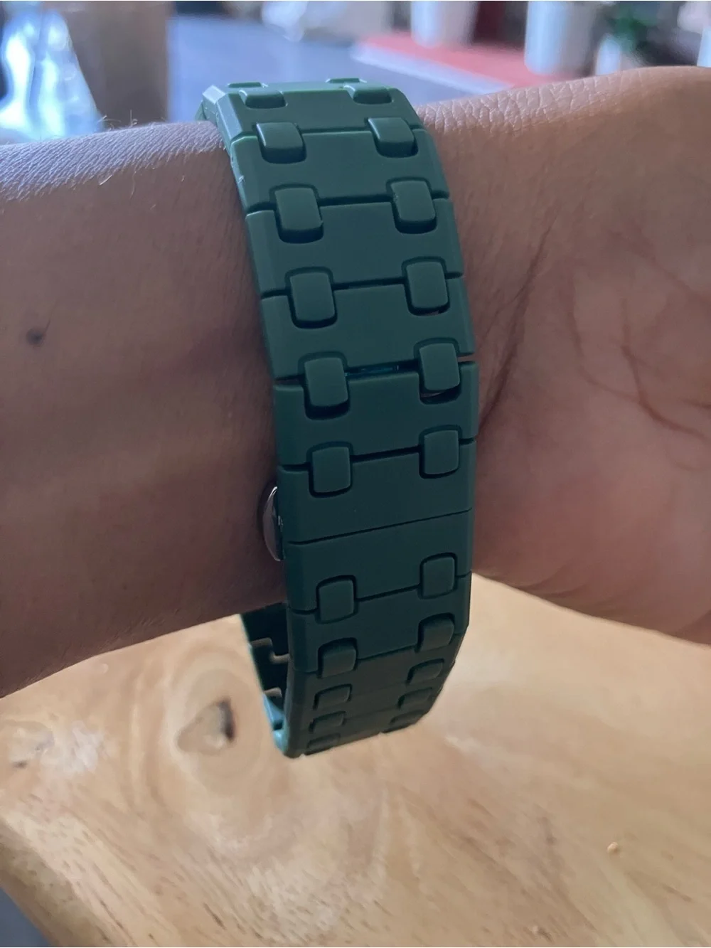 N/A stylish green